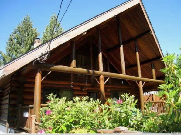 3337 Egremont Rd, Cumberland, BC V0R 1S0