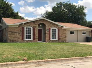 5625 Comer Dr, Fort Worth, TX 76134