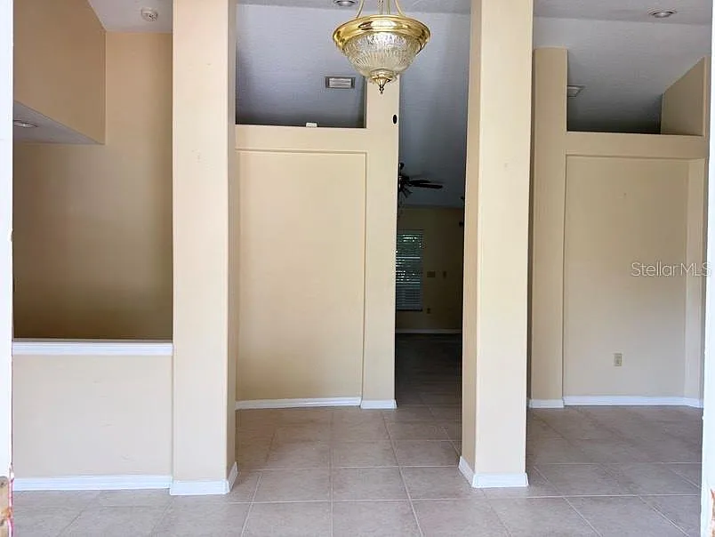 3 bed, 2.0 bath, 1776 sqft, $2,400 — Photo 3