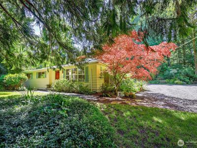 8883 NE Wardwell Road, Bainbridge Island, WA, 98110