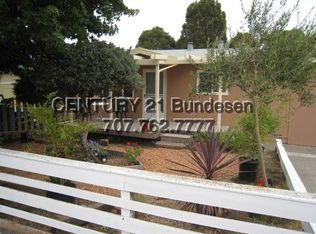 1820 Chapman Ln, Petaluma, CA 94952