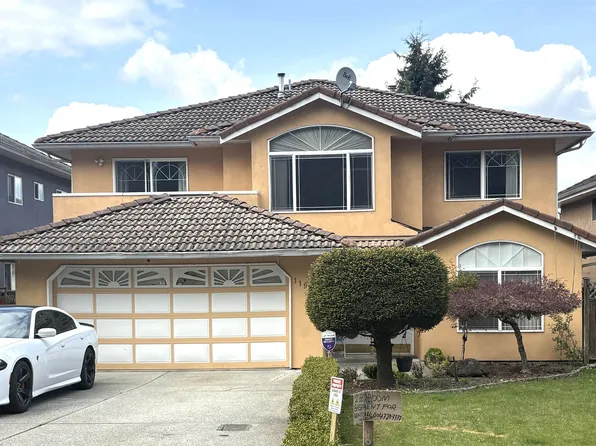 11903 98th Ave, Surrey, BC V3V 8B3