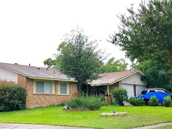 2nd image of 2112 Spiceberry Ln