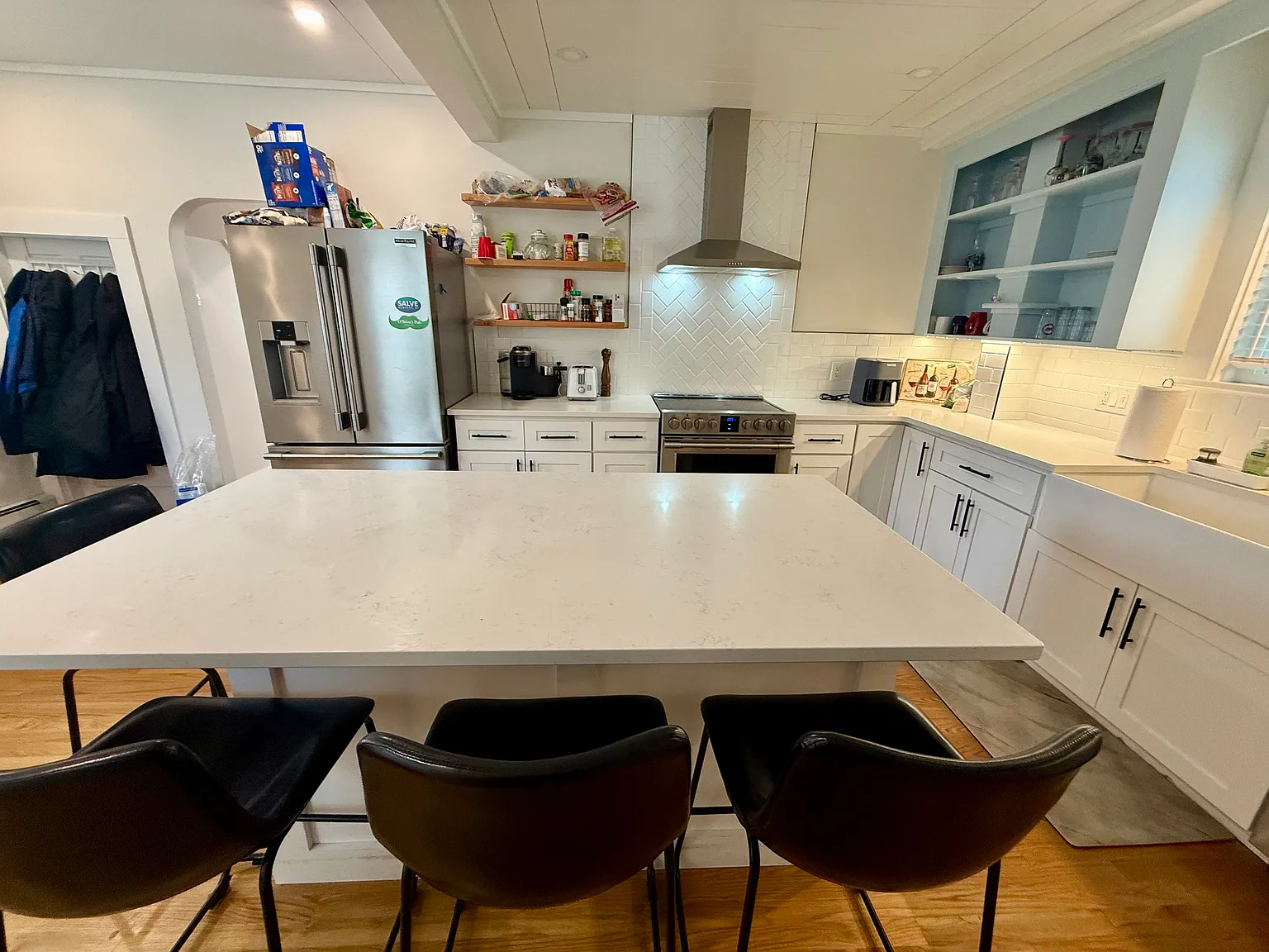3 bed, 1309 sqft, $3,000 — Photo 3