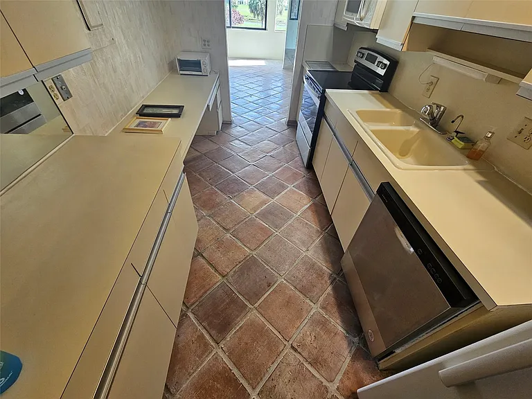 4770 Fountains Dr S #303 — Photo 7
