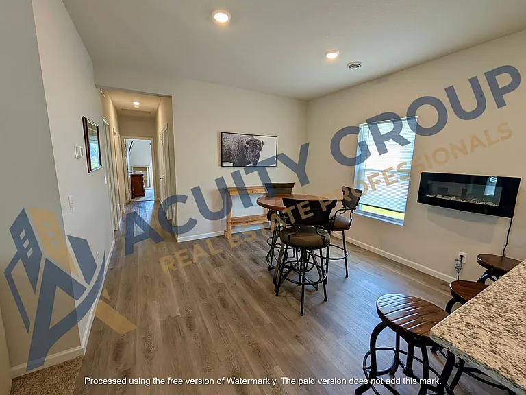 501 Redwood St N — Photo 14