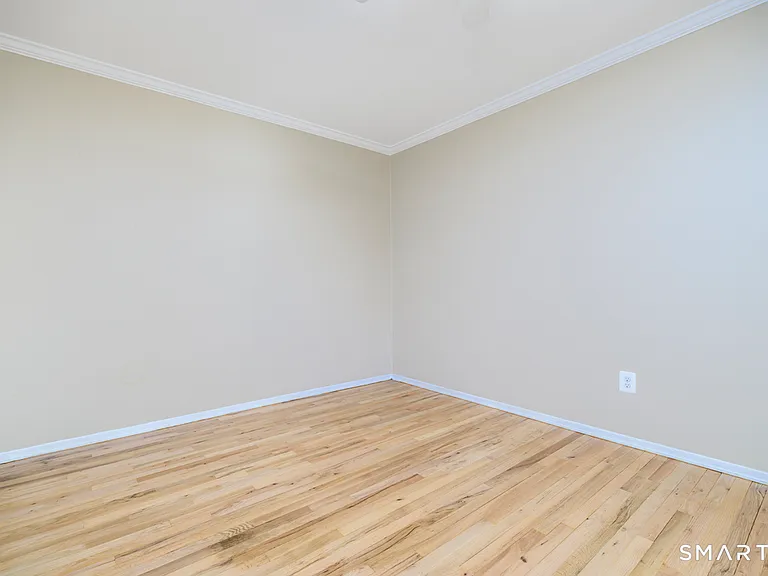 398 Courtland Ave #11 — Photo 10