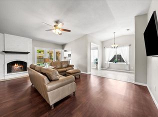 1341 Forestglen Dr, Lewisville, TX 75067