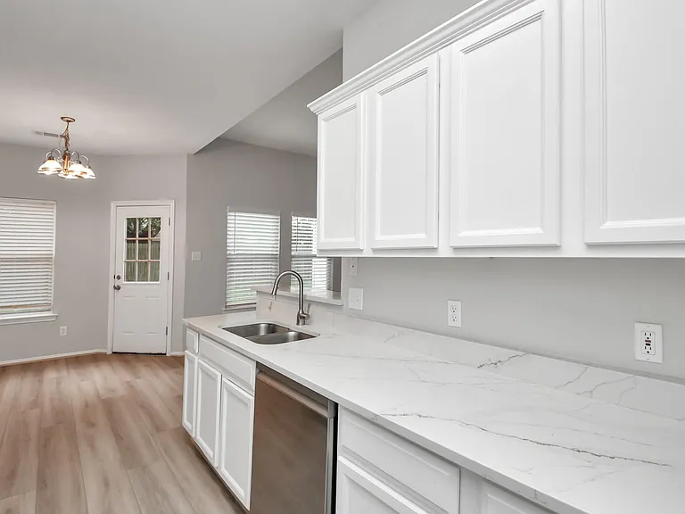 24118 Wild Horse Ln — Photo 25