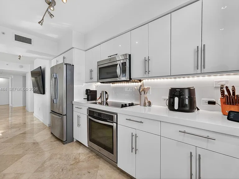 2080 S Ocean Dr #1711 — Photo 10