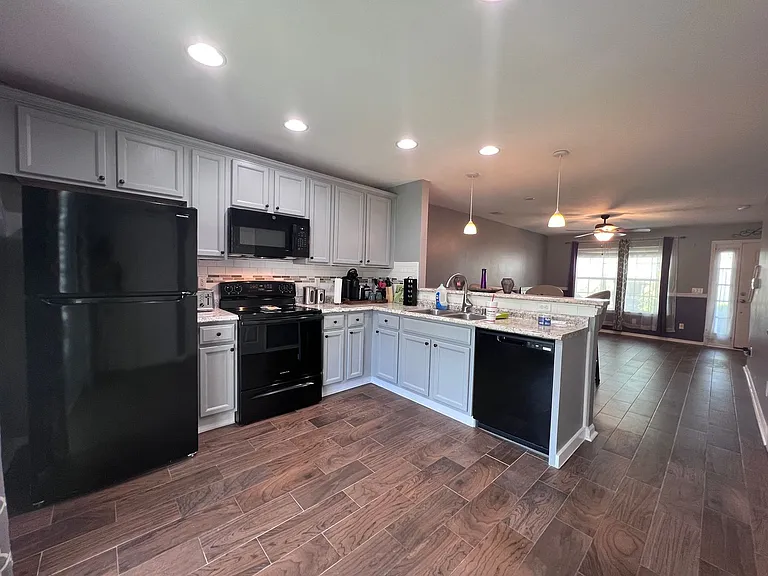 65 Fairgreen St — Photo 13