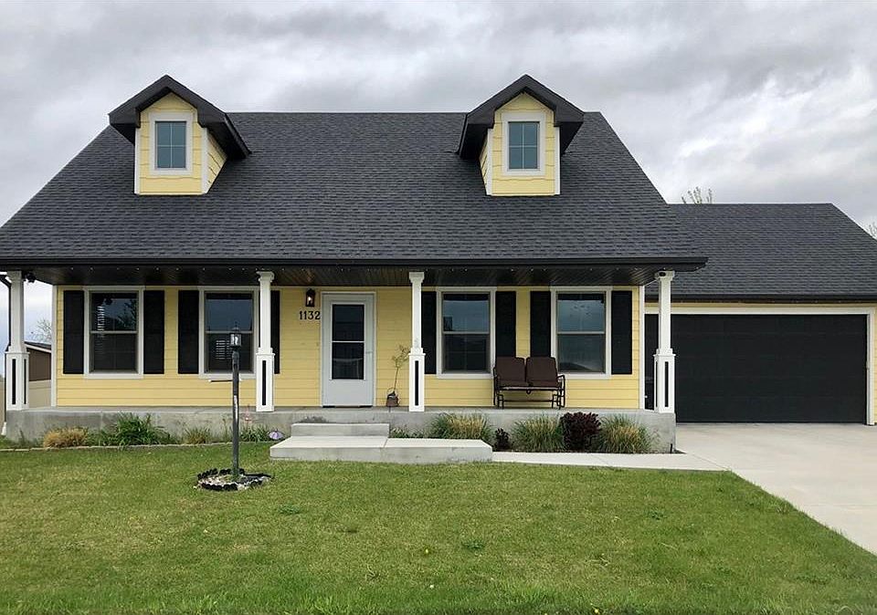 1st image of 1132 Blackberry Way