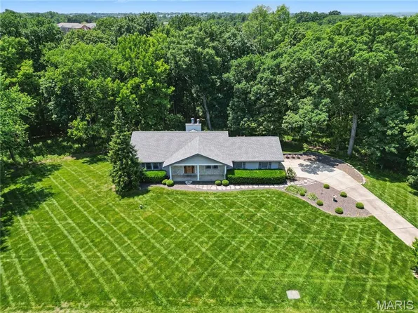 3 Hickory Hill Ct, O'Fallon, MO 63366