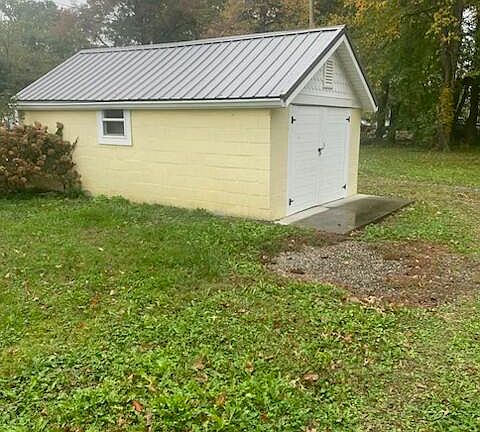 3rd image of 6413 Terry Rd