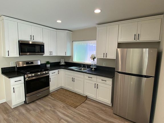 2nd image of 555 Brooklyn Ave