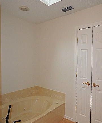 2nd image of 2503 Peninsula Dr