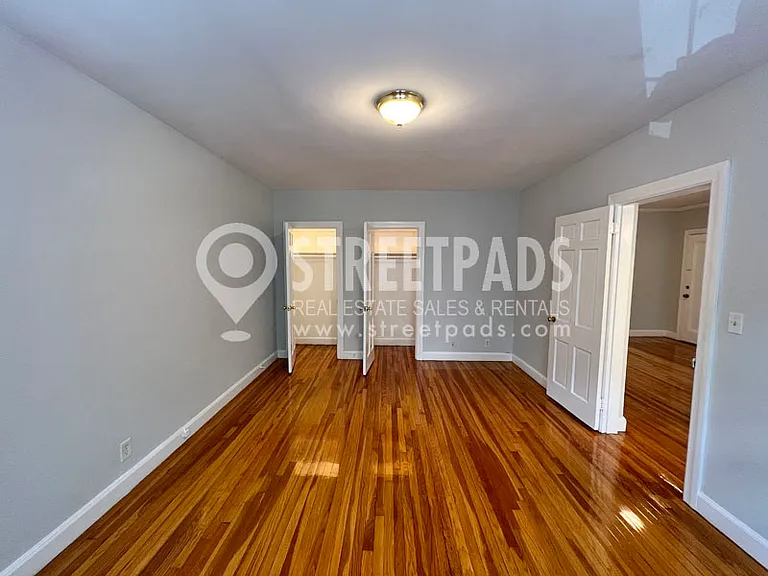1161 Beacon St #5 — Photo 17