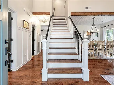 1927 Oak Tree Ln — Photo 15