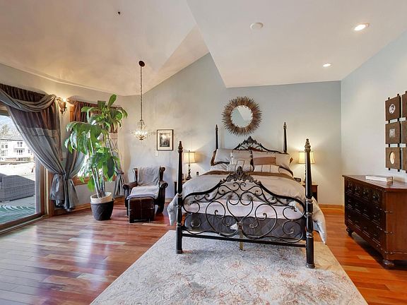 17th image of this home