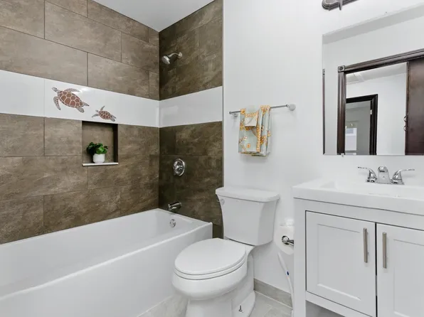 70 Waiaka Ln #38-205, Wailuku, HI 96793