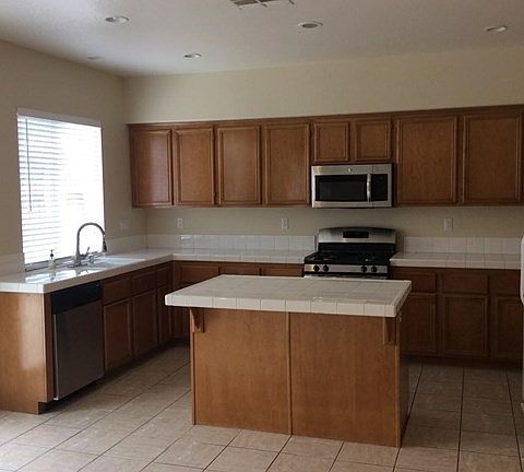 3rd image of 2785 Placentia St