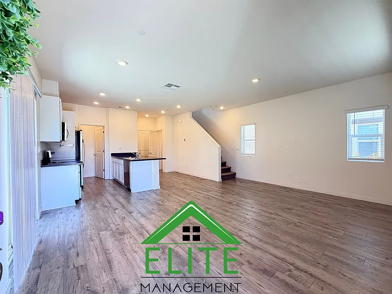 5296 Molino Cir — Photo 3