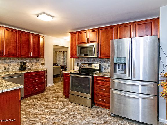 5th image of 116 Woods Dr