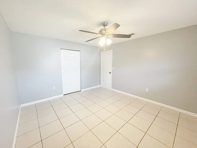 1551 Swordbill Dr — Photo 5