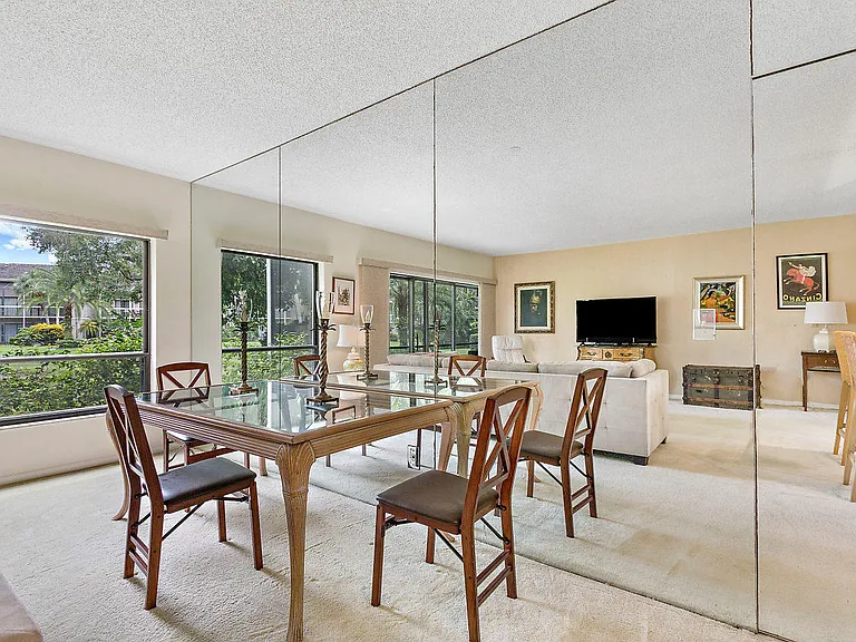 11863 Wimbledon Cir #426 — Photo 3