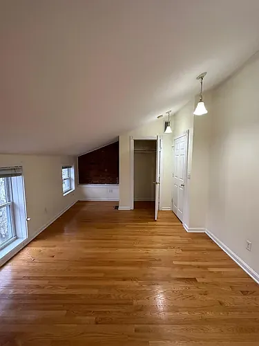 327 Saint John St #C — Photo 7