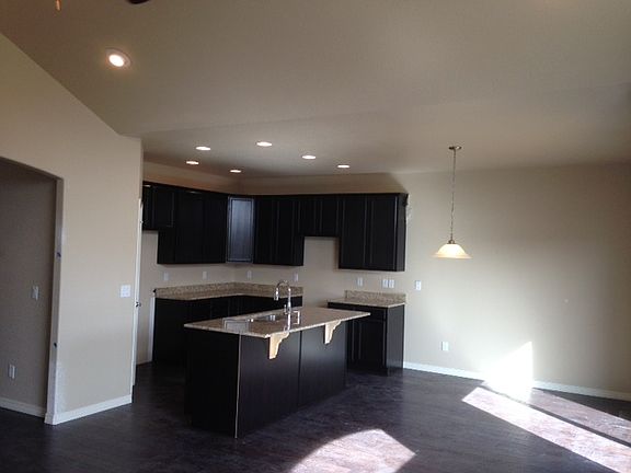 kitchen( appliances included