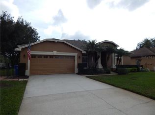 313 Lake Kell Ct, Lutz, FL 33549