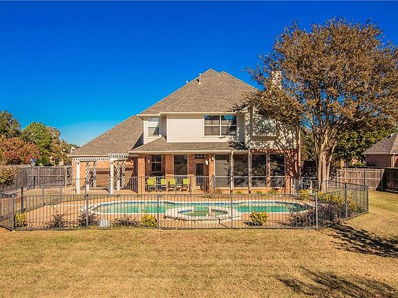 5th image of 2105 High Gate Dr
