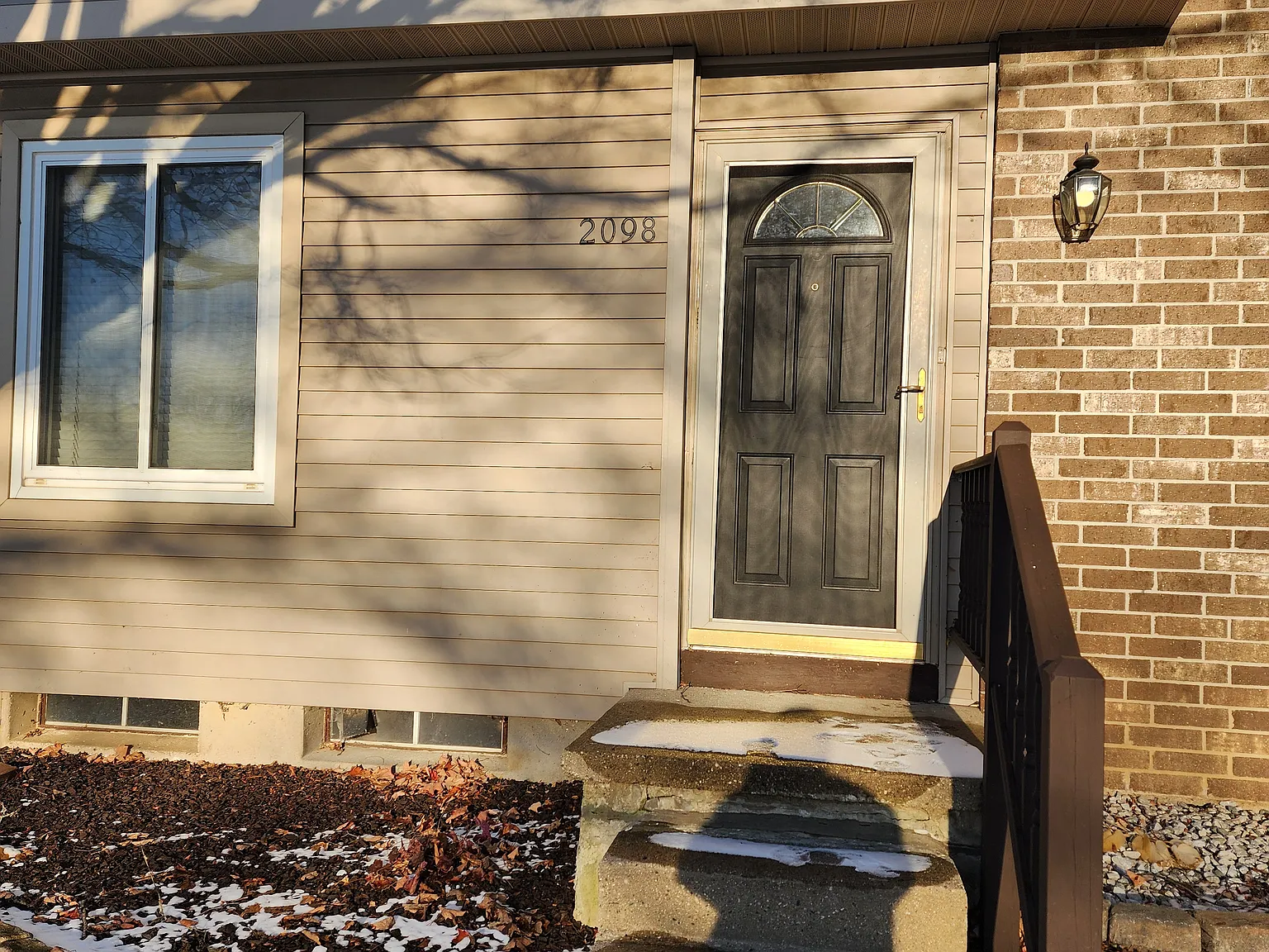 3 bed, 1.5 bath, 1193 sqft, $1,900 — Photo 3