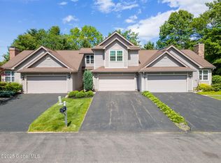 11 Wesley Pl, Voorheesville, NY 12186