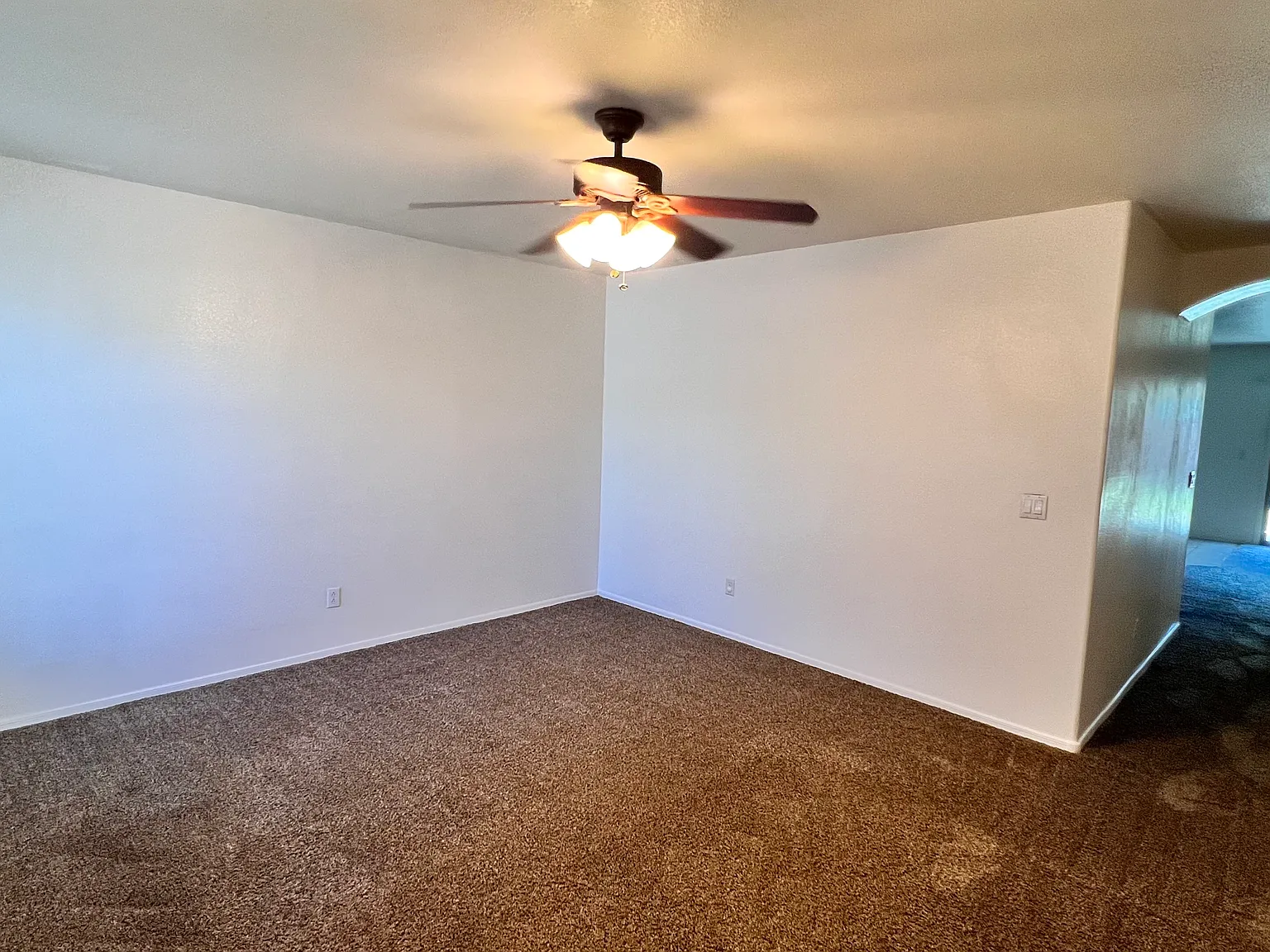 3 bed, 1600 sqft, $2,195 — Photo 3