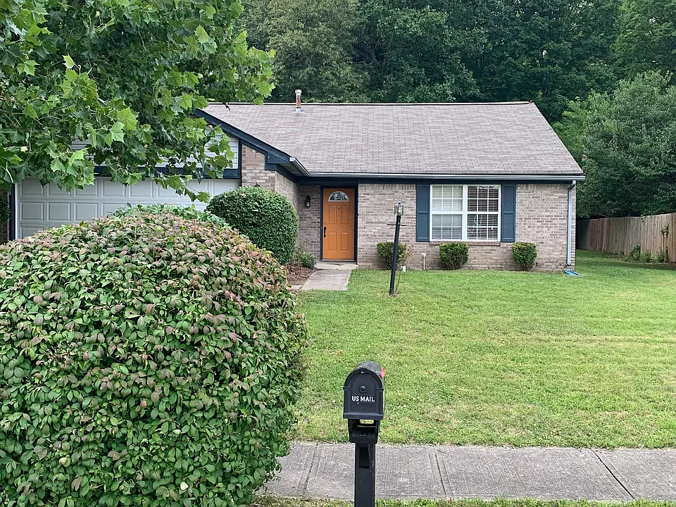6826 Equestrian Ln