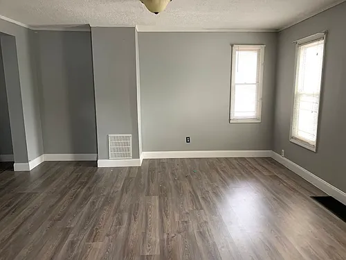 154 Walnut St Photo 1