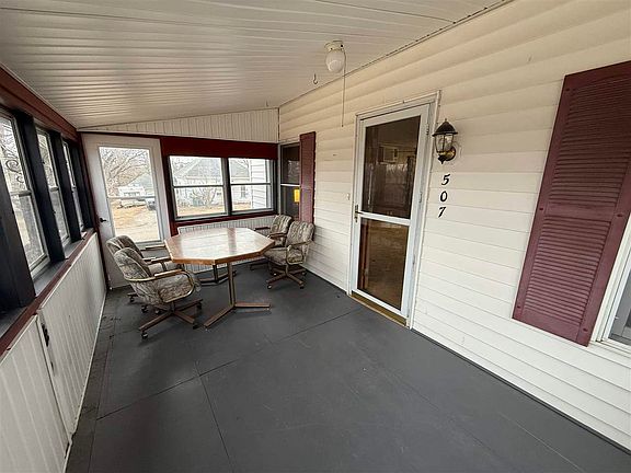 3rd image of 507 E Batty St