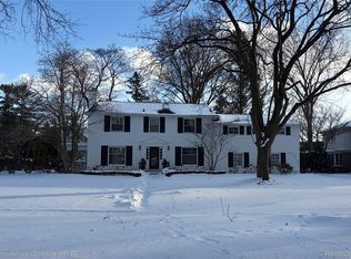 3249 S Bradway Blvd, Bloomfield Hills, MI 48301