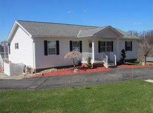 663 Center Rd, Pittsburgh, PA 15239