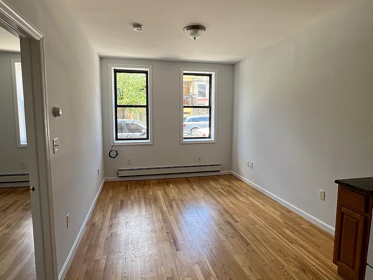 121 63rd St #1 — Photo 2