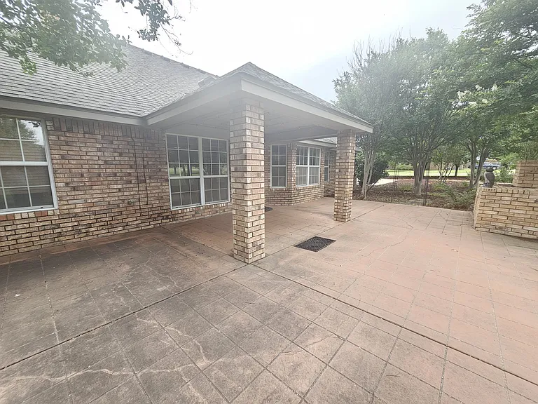 7 NW Forest Ln — Photo 26
