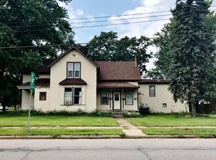 704 E Prospect St, Durand, WI 54736