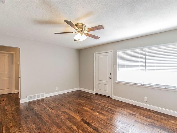 4th image of 2943 Anchor Dr