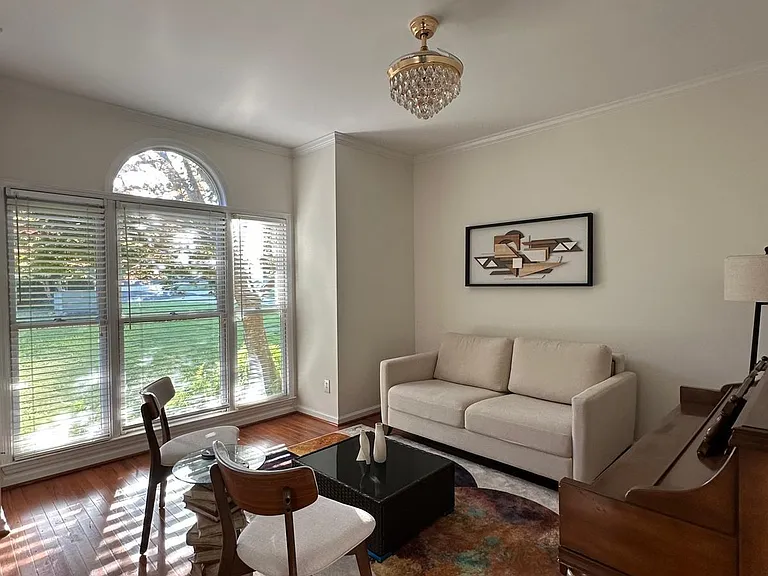2512 Christie Cir — Photo 4
