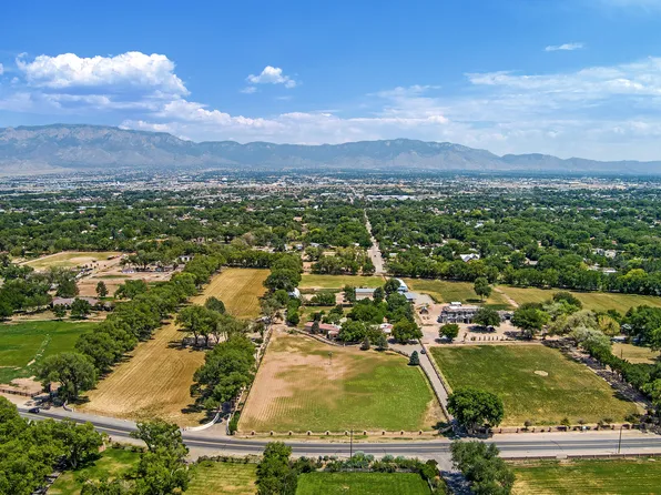 7012 Rio Grande Blvd NW, Los Ranchos De Albuquerque, NM 87107