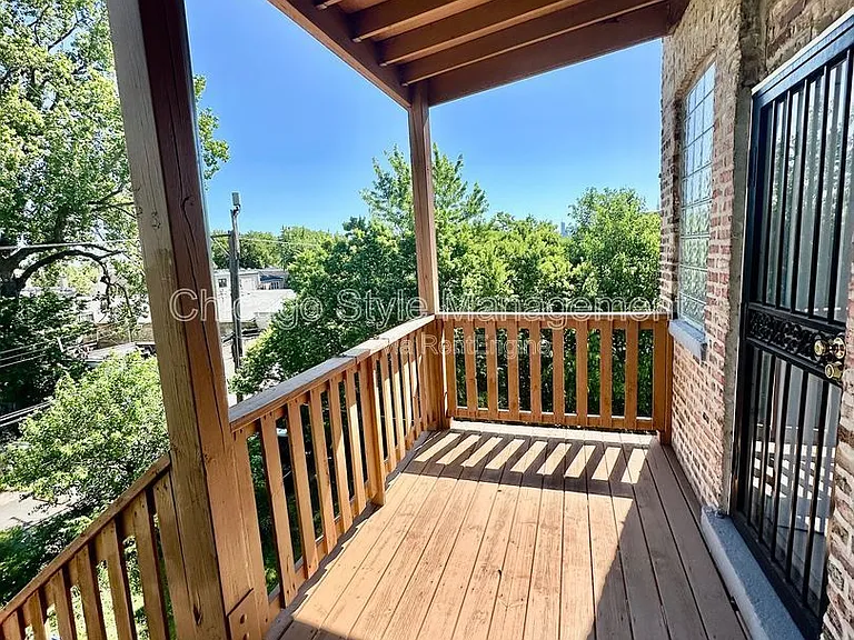 3302 W Fulton Blvd #3 — Photo 9