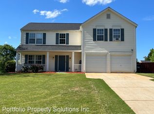1017 Riverclift Dr, Covington, GA 30016