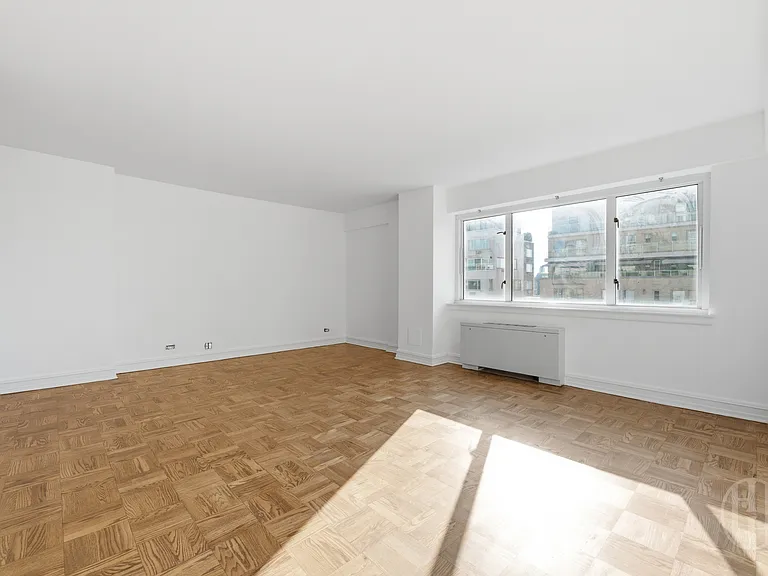200 E 71st St #19C — Photo 3